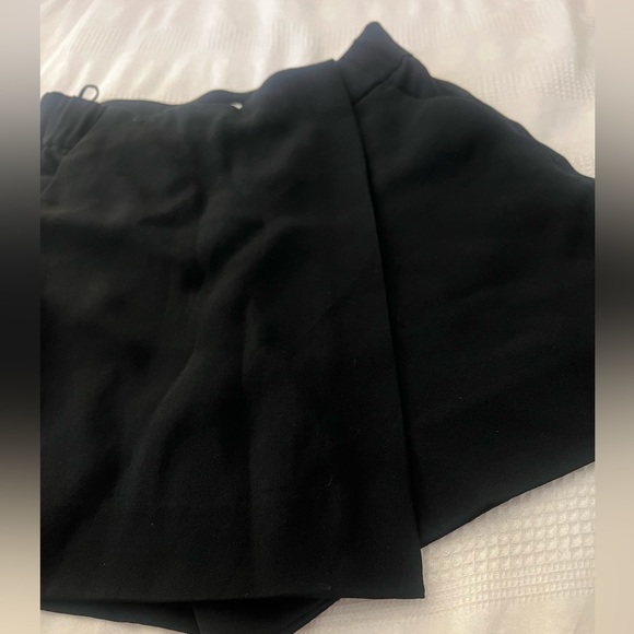 ARITZIA BABATON SIZE 0 - NEVER WORN SKORT - Picture 4 of 4